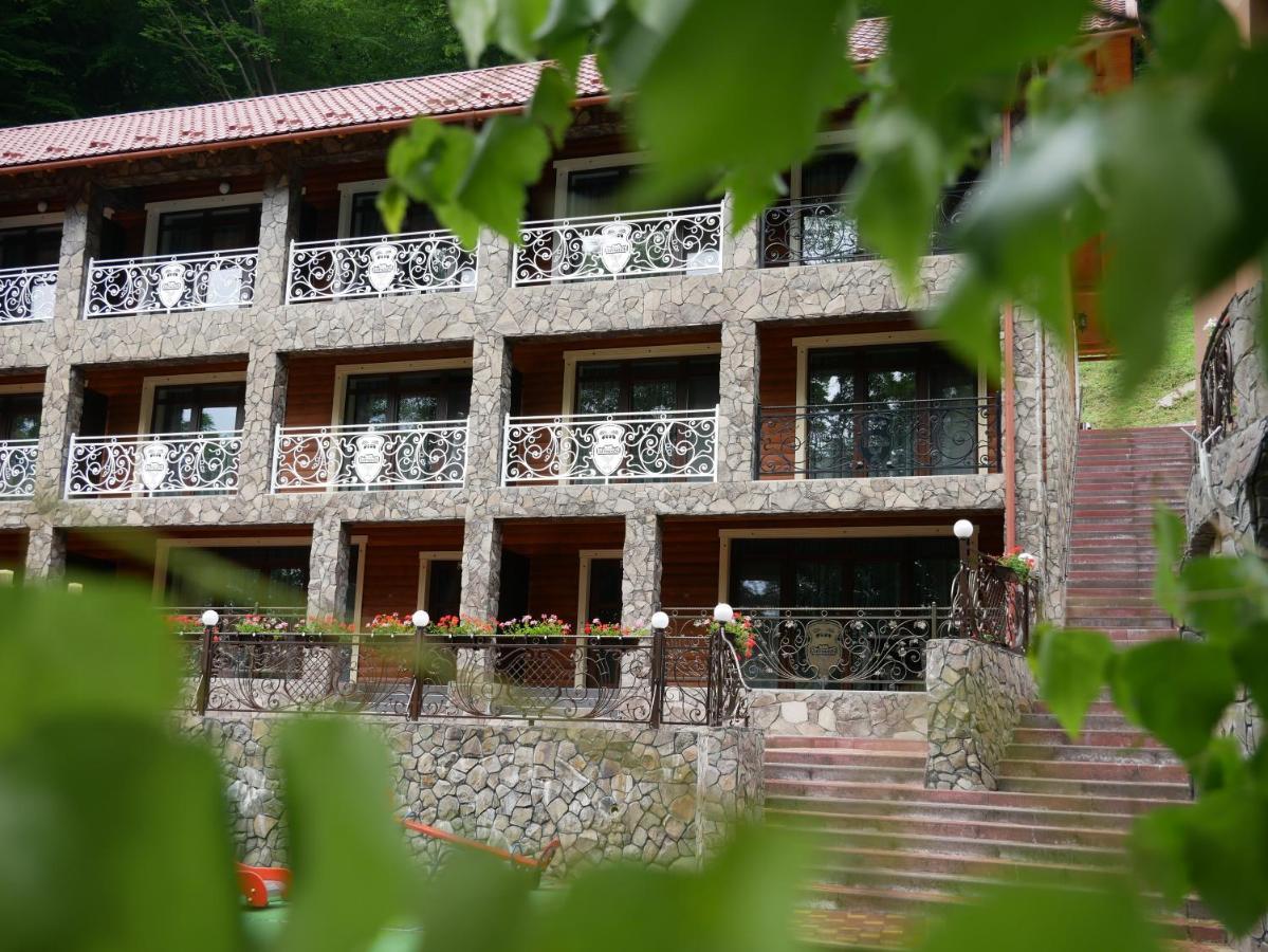 Zatyshok Hotel Svalyava Exterior photo