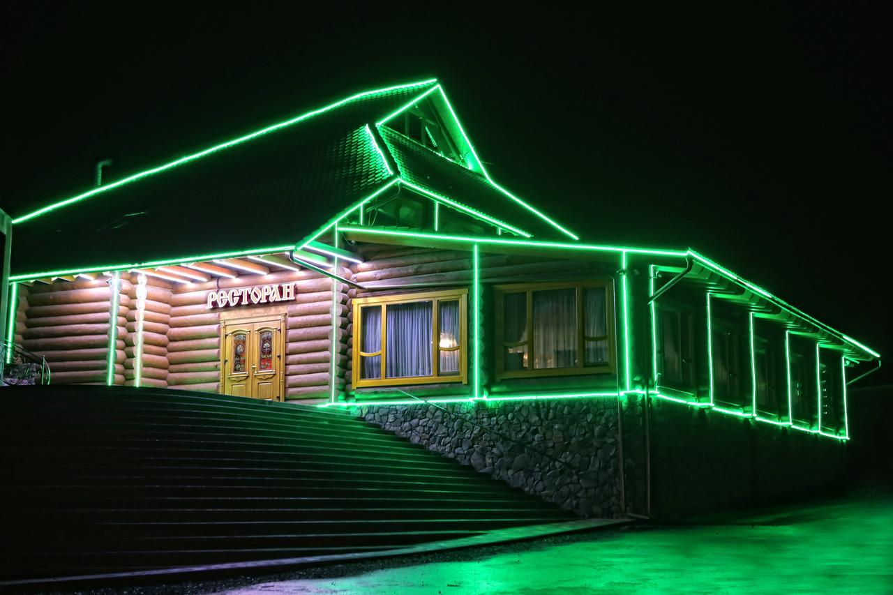 Zatyshok Hotel Svalyava Exterior photo