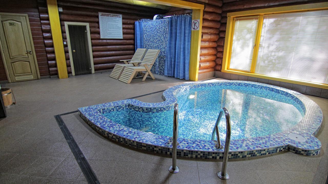 Zatyshok Hotel Svalyava Exterior photo